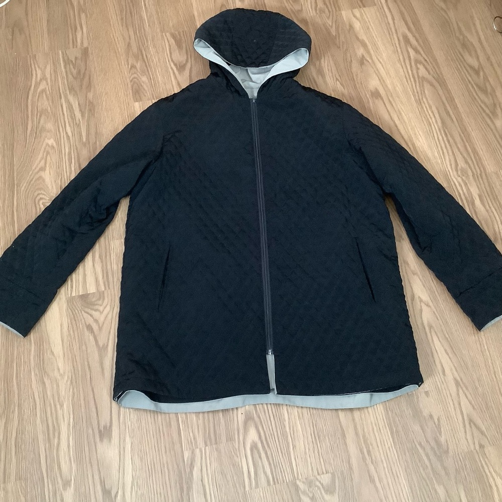 Vintage TALBOTS Women Jacket Size XL Black Quilted & Smooth Gray Reversible Zip